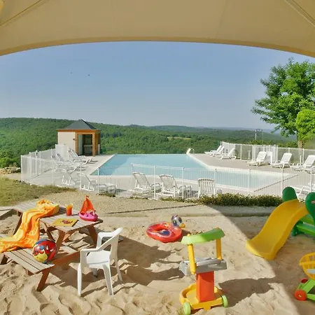 Domaine Des Compouzines 3*